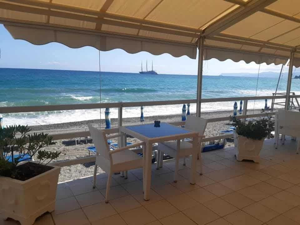 Hotel Savoy Varazze Kültér fotó